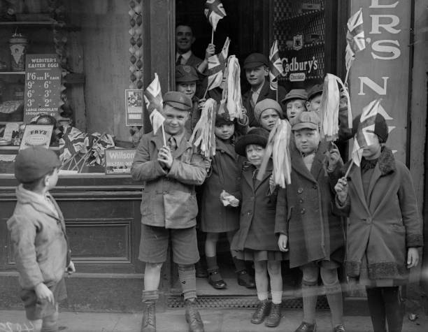 1931 London Children Welcome British Queen Mary To Peckham Old Photo