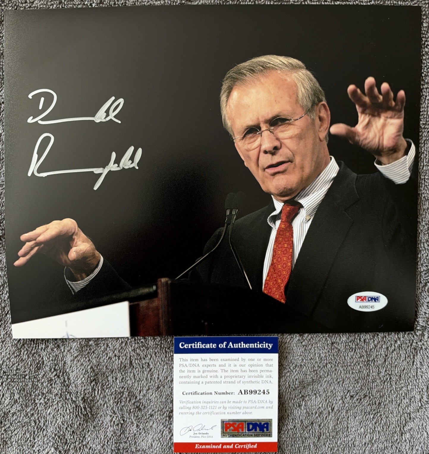 DONALD RUMSFELD SECRETARY OF DEFENSE HAND SIGNED AUTO 8x10 PHOTO PSA/DNA CERT