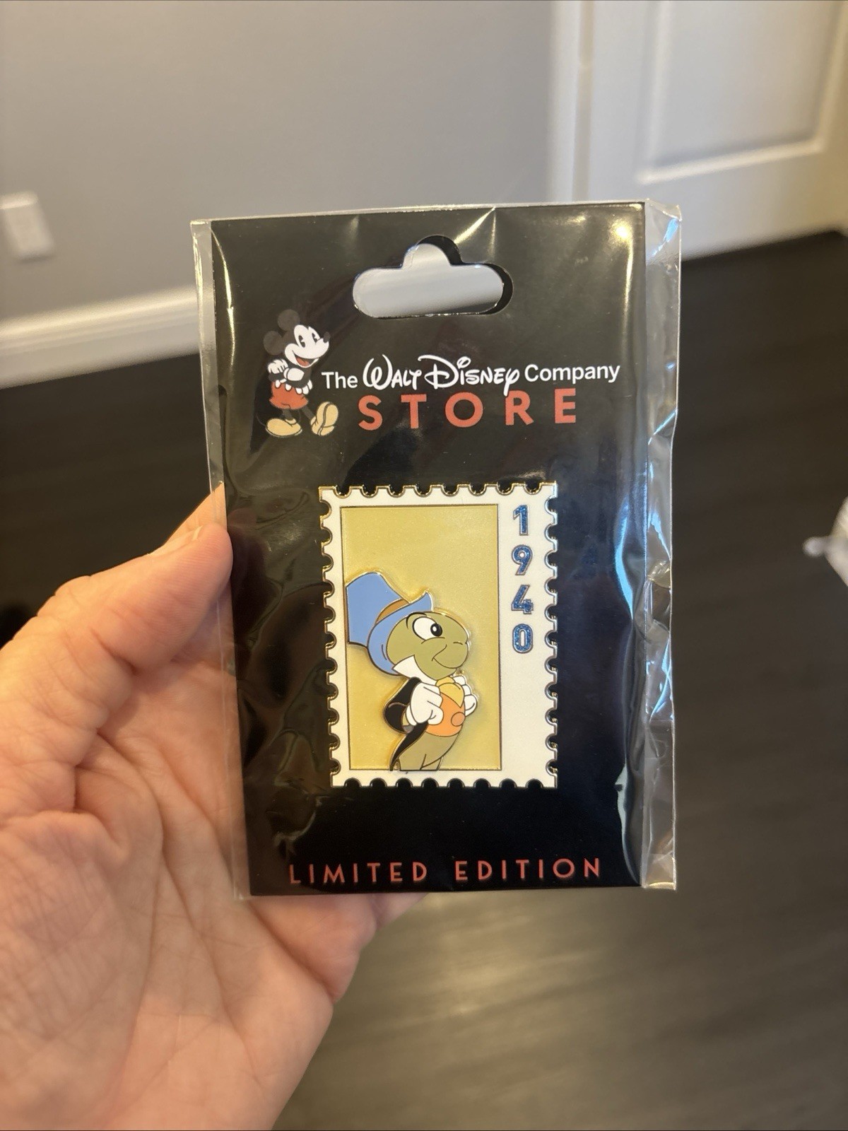 Walt Disney Employee TWDC DEC Commemorative Animal Stamps Jiminy Cricket Pin