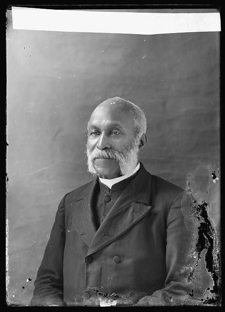 Photo:Rev. W.H. Davis