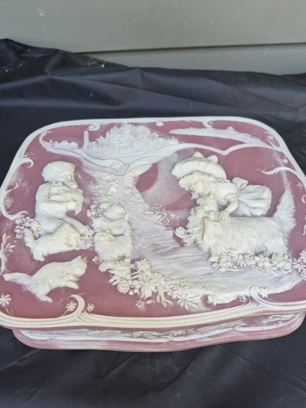 RARE Rose Quartz INCOLAY Nursery Rhyme Jewelry Box RARE Rose Quartz INCOLAY Nursery Rhyme Jewelry Box