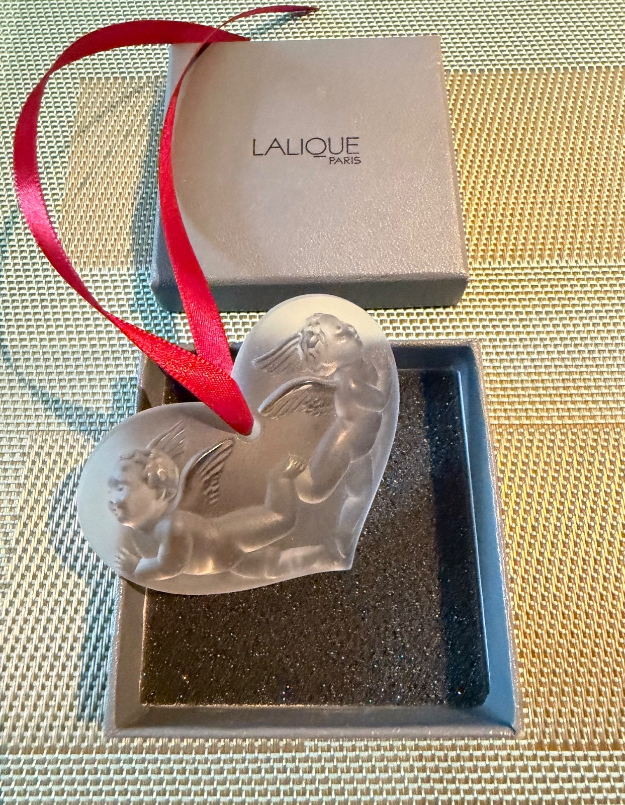 LALIQUE France - HEART & CHERUBS Crystal Christmas Ornament - 1996 - MINT LALIQUE France - HEART & CHERUBS Crystal Christmas Ornament - 1996 - MINT