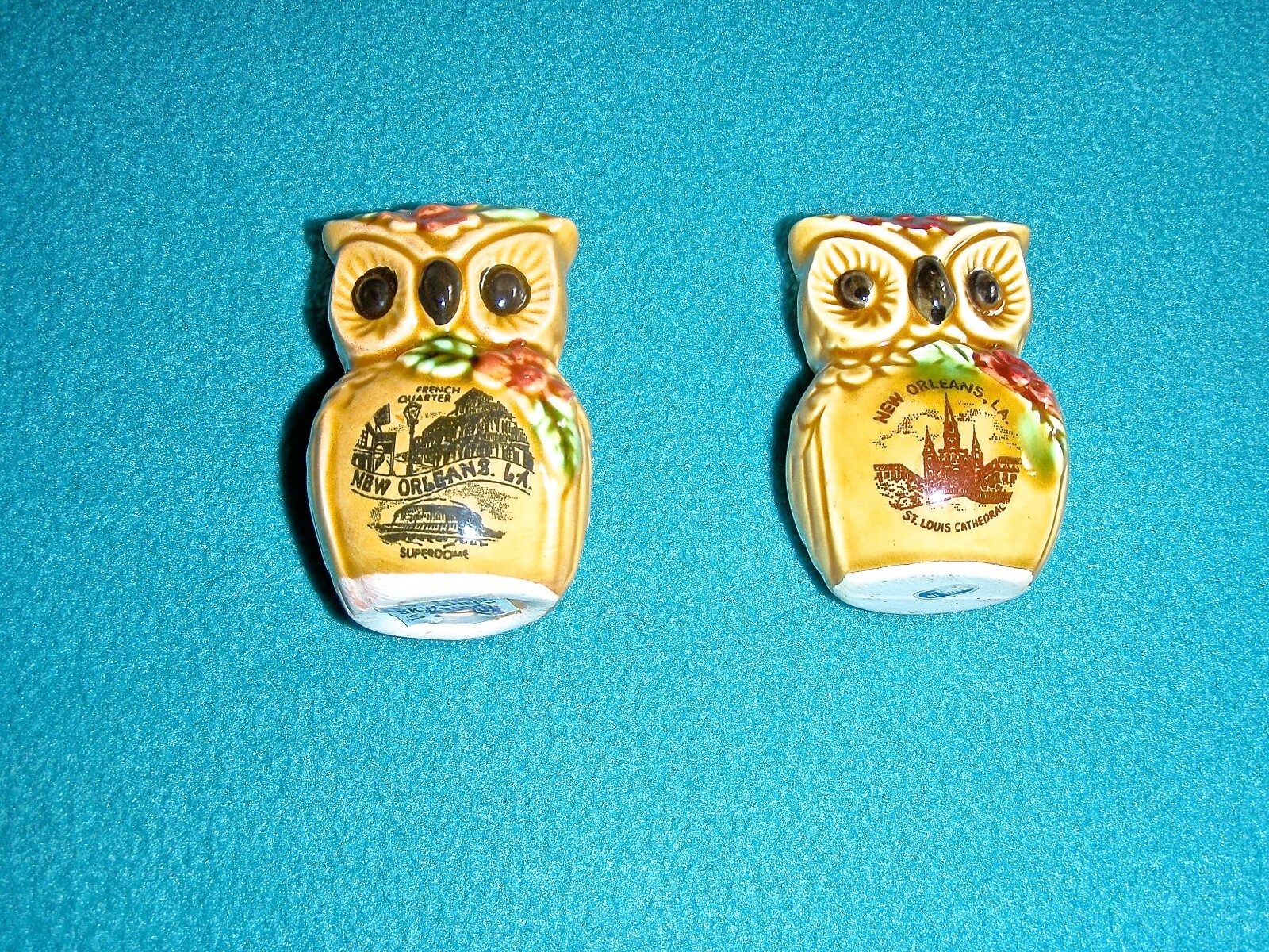 SET OF 2 OWL PORCELAIN SHAKERS FROM NEW ORLEANS, LA. SET OF 2 OWL PORCELAIN SHAKERS FROM NEW ORLEANS, LA.