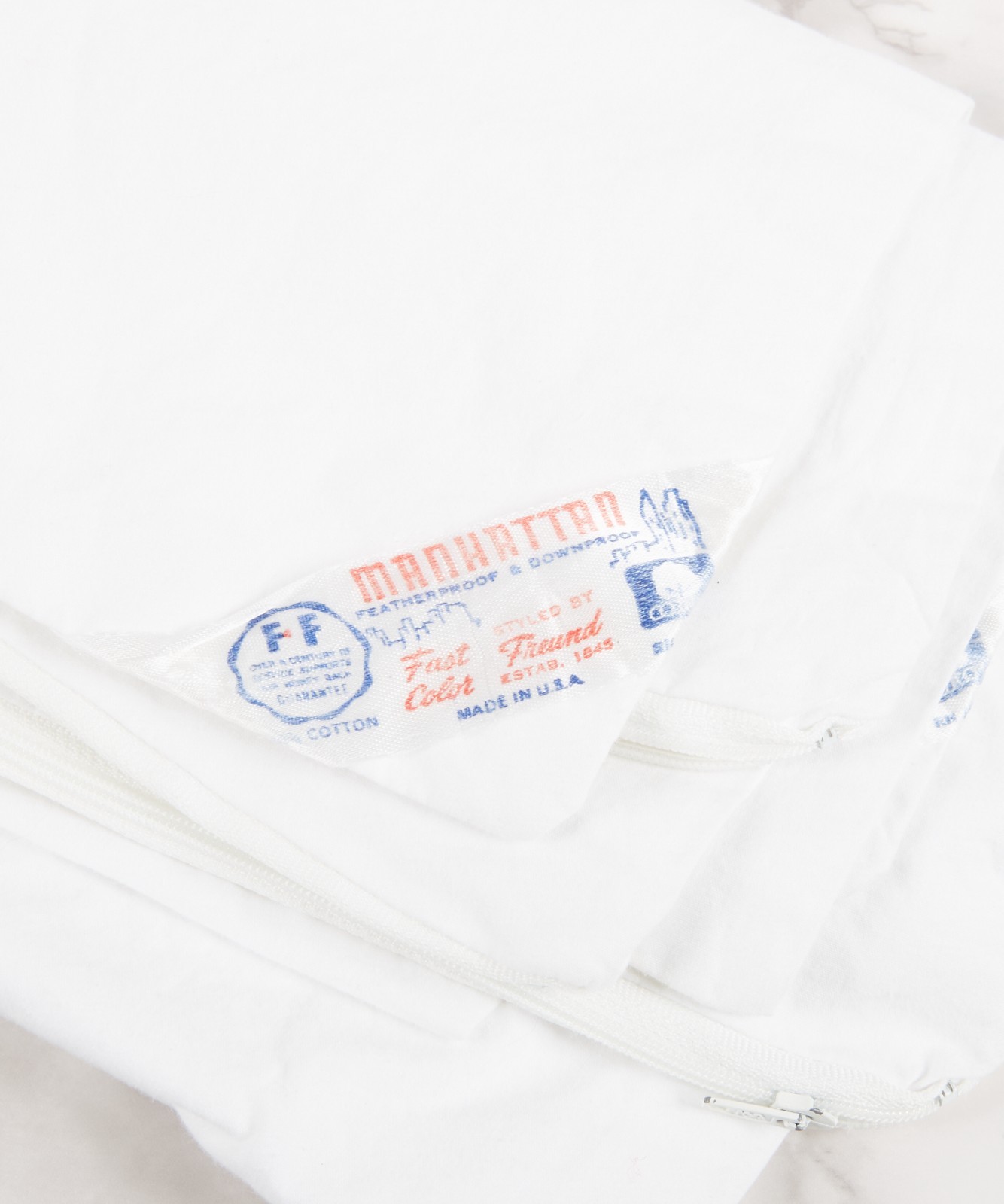 Vintage MANHATTAN  Standard Pillow  Sham  White  100% Cotton 27\