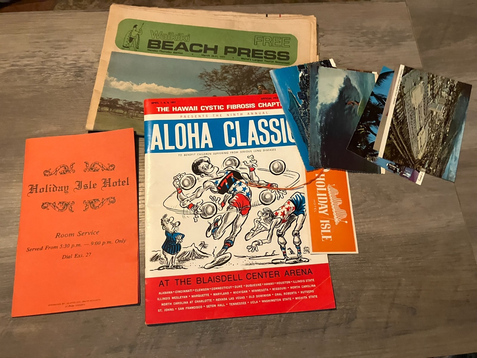 VTG 1970s Hawaii Ephemera Lot Magazine Newspaper + Postcards Menu