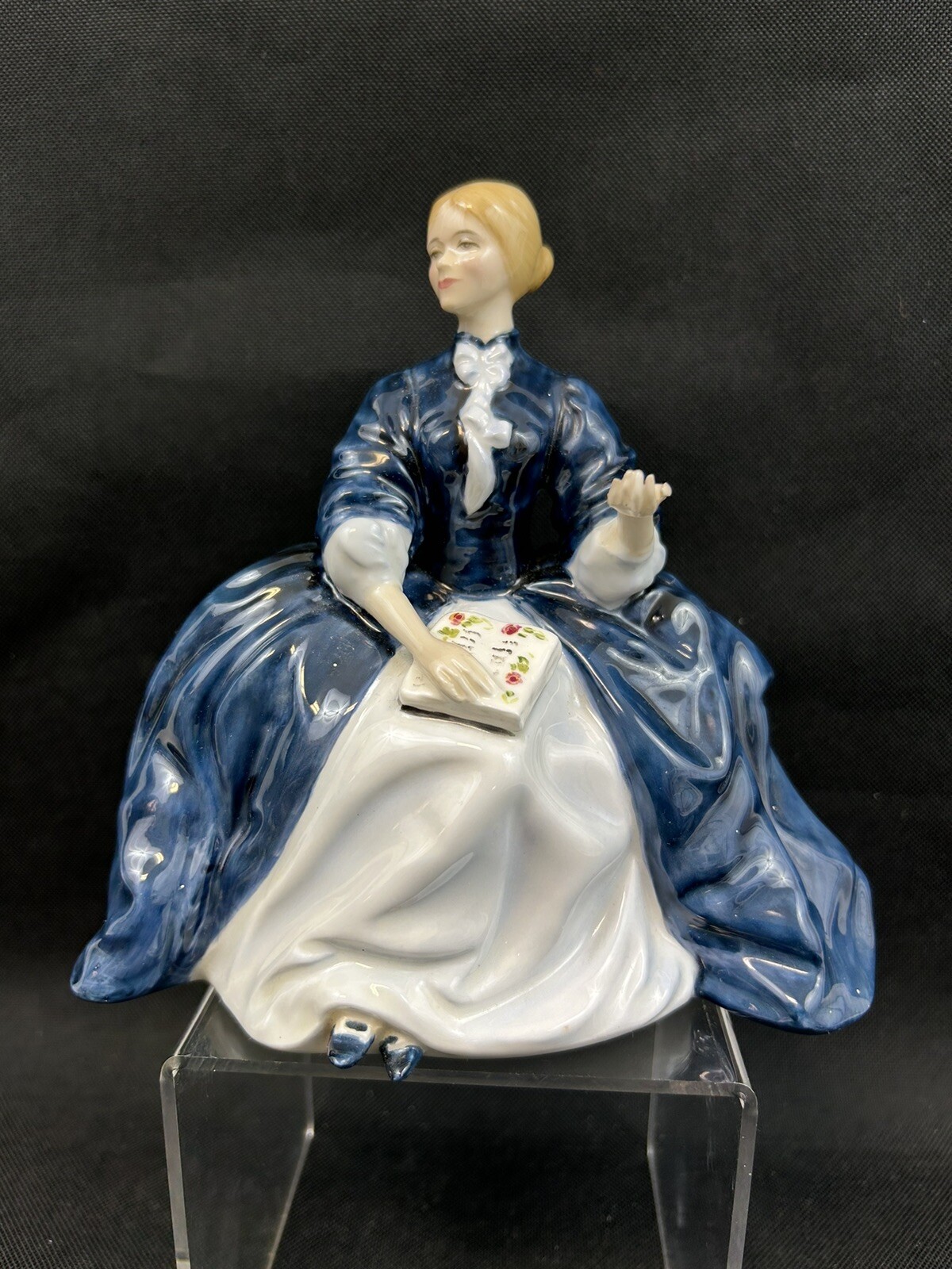 Retired Royal Doulton Figurine~(1)~6 1/4\