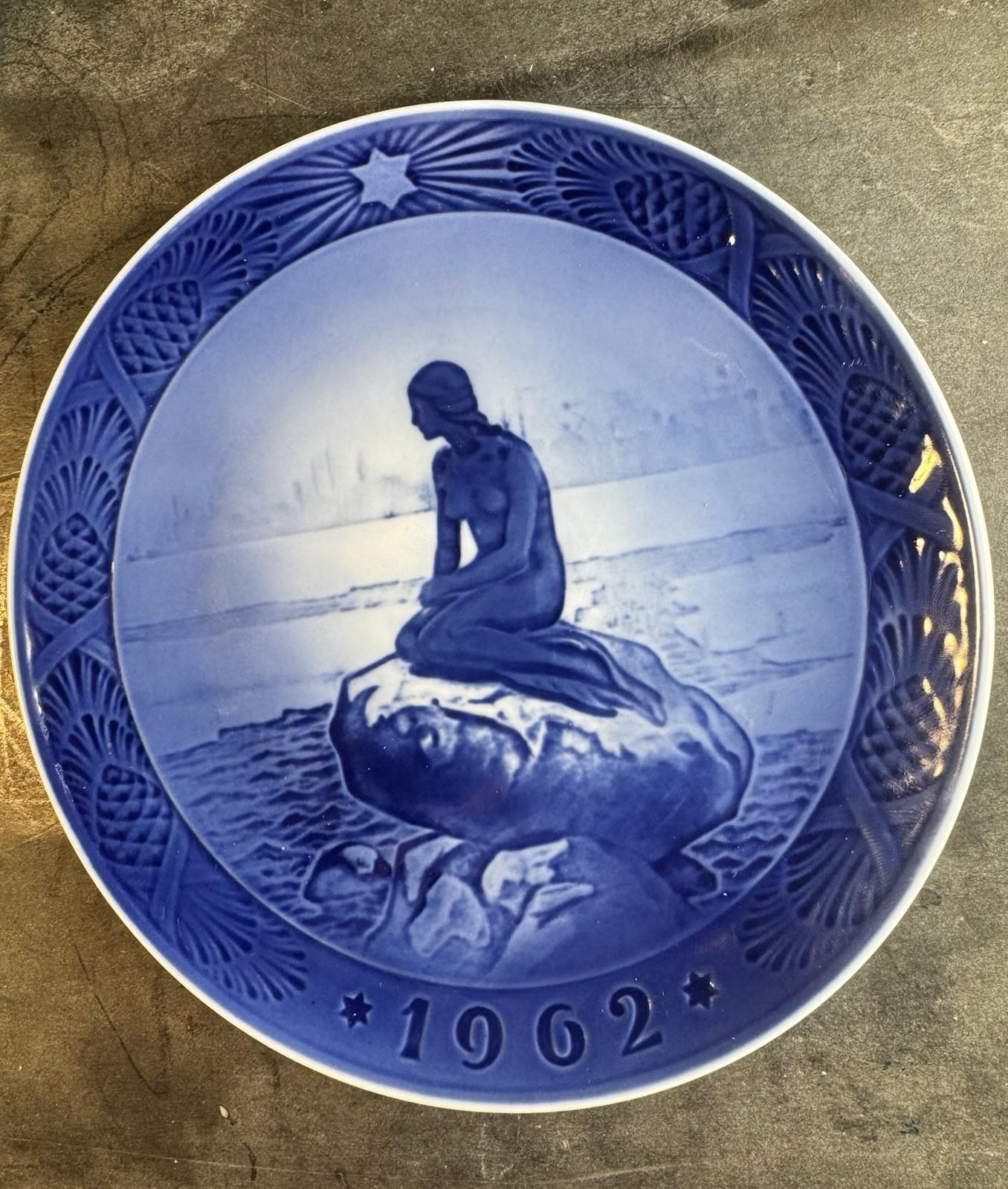 VTG 60s Royal Copenhagen 1962 Christmas Plate Mermaid at Wintertime 1st Quality VTG 60s Royal Copenhagen 1962 Christmas Plate Mermaid at Wintertime 1st Quality