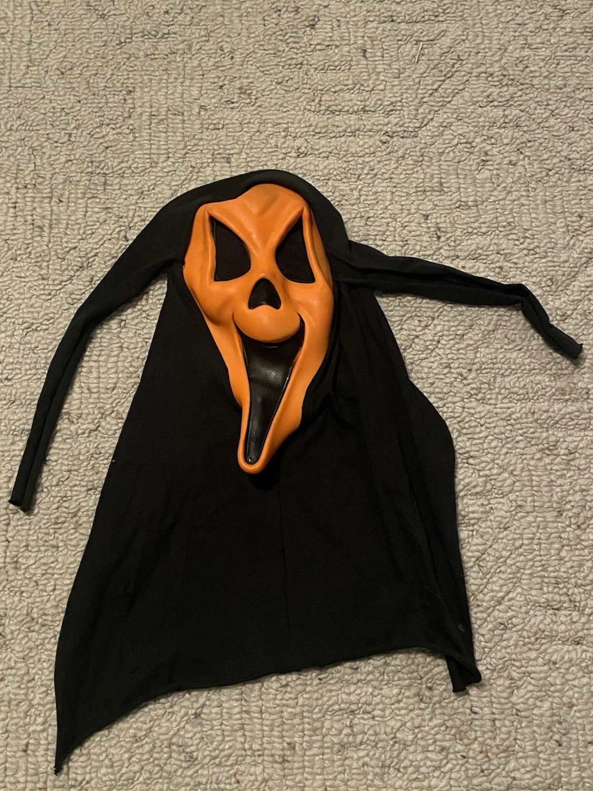 Vintage Scream Ghost Face Orange Fluorescent Fun World DIV Happy Face Read