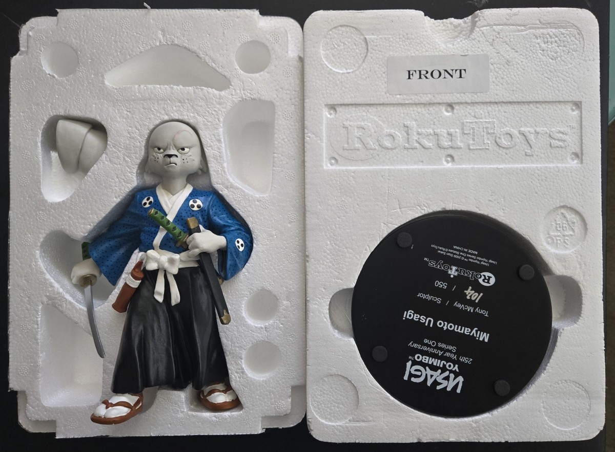 Usagi Yojimbo, Roku Toys - #104/550 & #1 Fantagraphics Comic Book