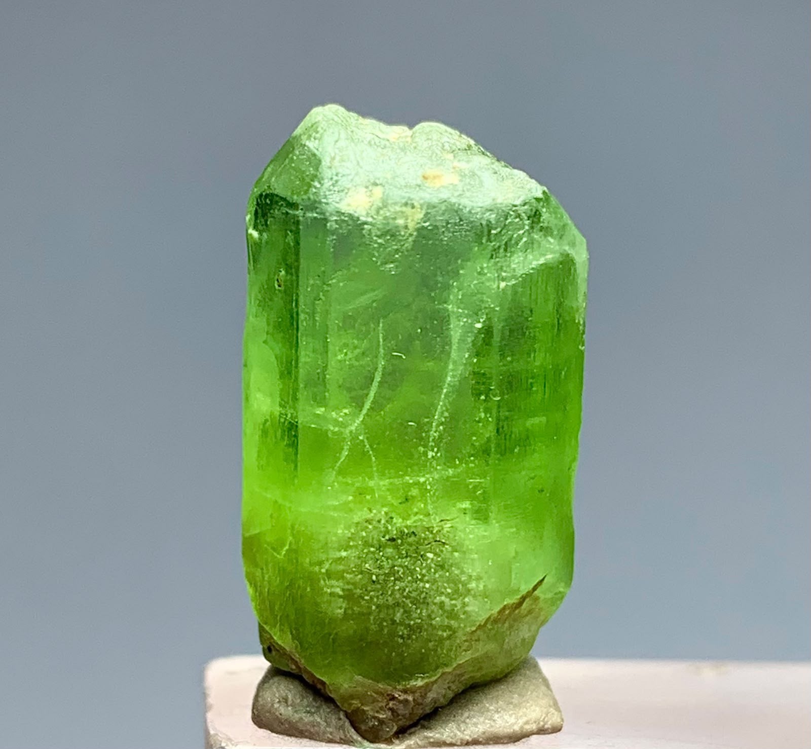 30 Carat Top Quality  Natural Peridot Crystal From Pakistan