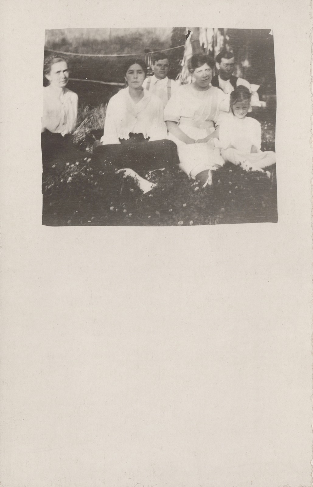 RPPC Family Group Portrait Outdoors Postcard c1910 Divided Back Unused RPPC Family Group Portrait Outdoors Postcard c1910 Divided Back Unused
