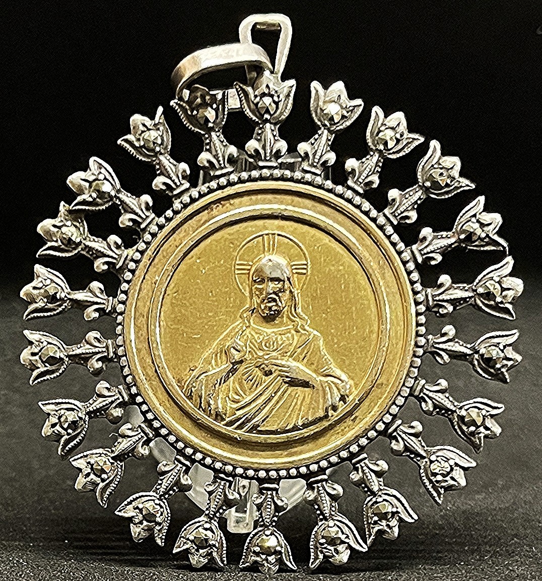 Argentina 1930` antique Sacred Heart of Jesus Gold 18k, silver, markesites Argentina 1930` antique Sacred Heart of Jesus Gold 18k, silver, markesites
