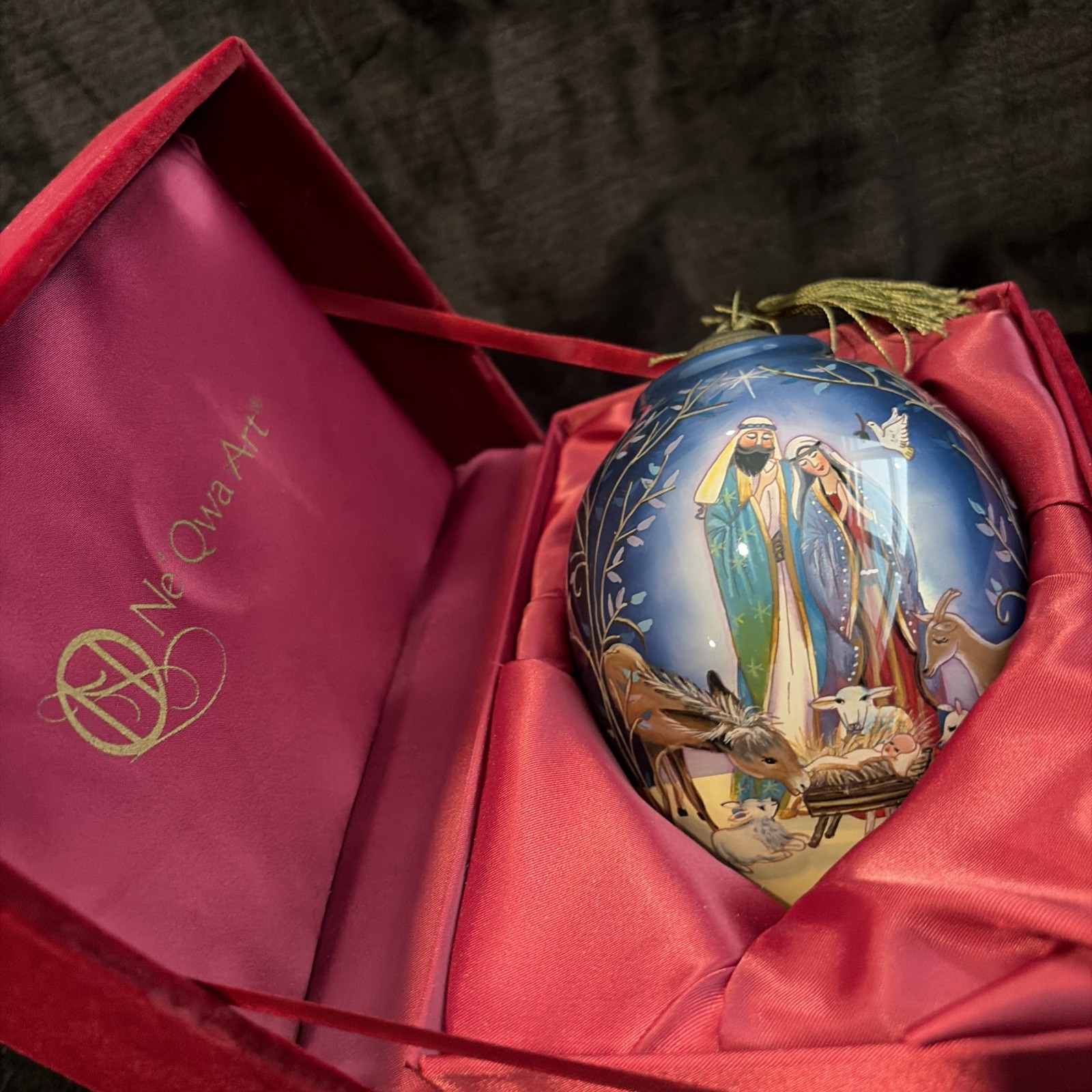 Ne’Qwa Art Christmas Ornament “ Surrounded By Love” In Original Box