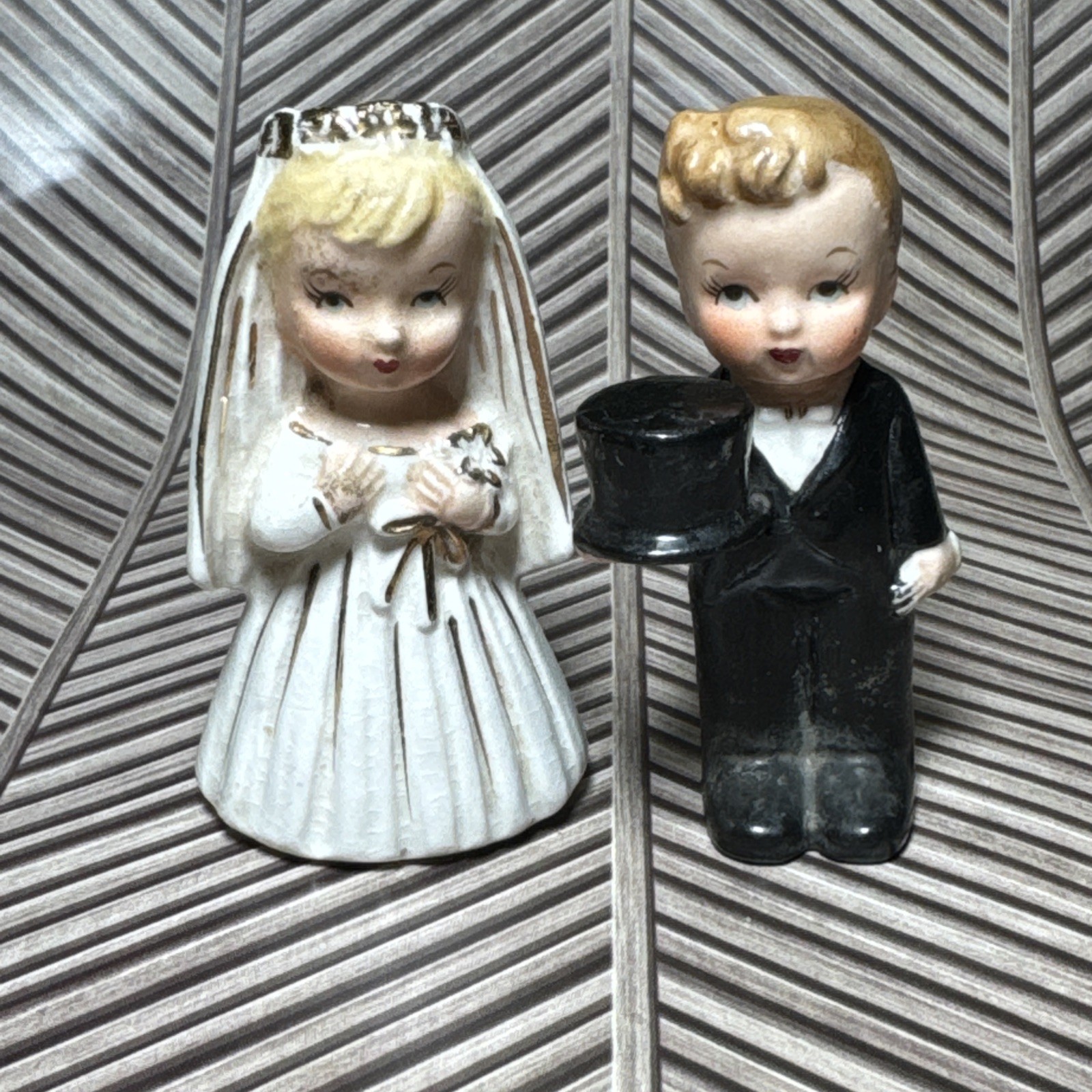 Vintage MCM Porcelain Bride & Groom Cake Topper Wedding Decor Blonde