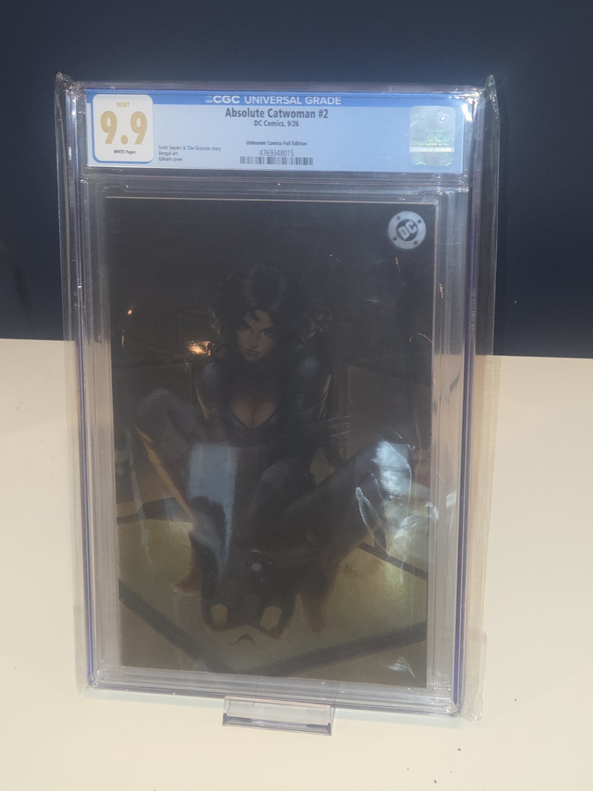 CGC 9.9 ABSOLUTE CATWOMAN FOIL #2 EJIKURE EXCLUSIVE VIRGIN VARIANT CGC 9.9 ABSOLUTE CATWOMAN FOIL #2 EJIKURE EXCLUSIVE VIRGIN VARIANT