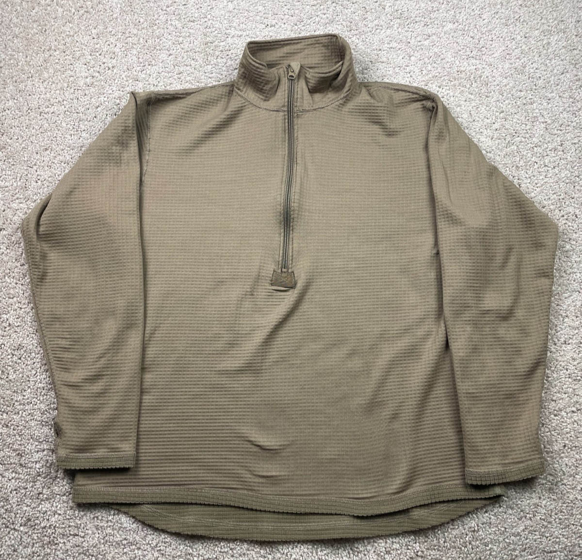 U.S. Army Cold Weather Mid Weight Shirt Gen III Men’s Size Large Beige