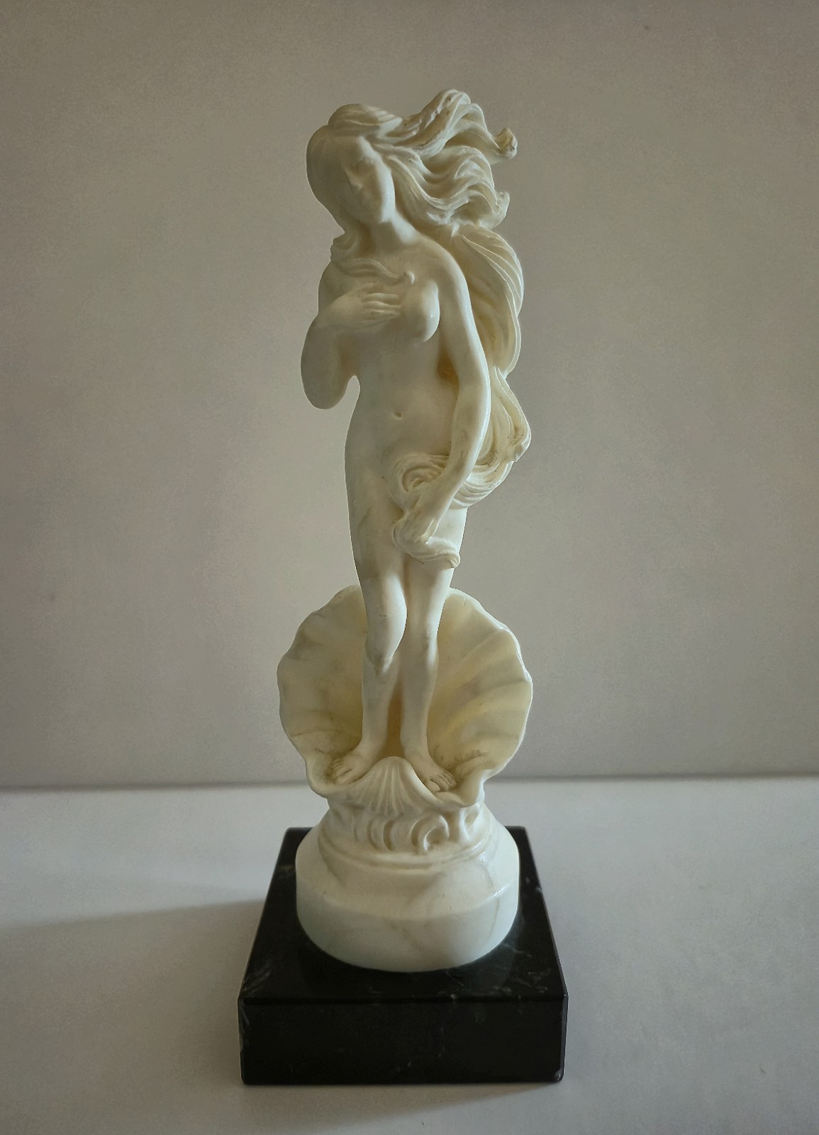 Vtg A Santini Birth of Venus Statue Italy Alabaster Marble Sculpture Nude Shell