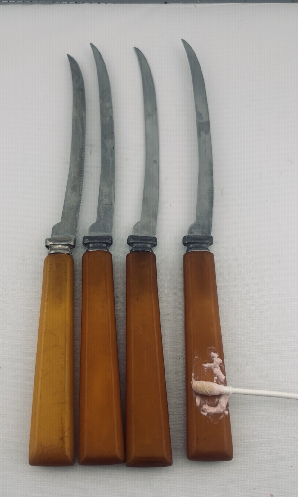 Vintage Henry’s Stainless Steak Knife Set 4 Butterscotch Handles