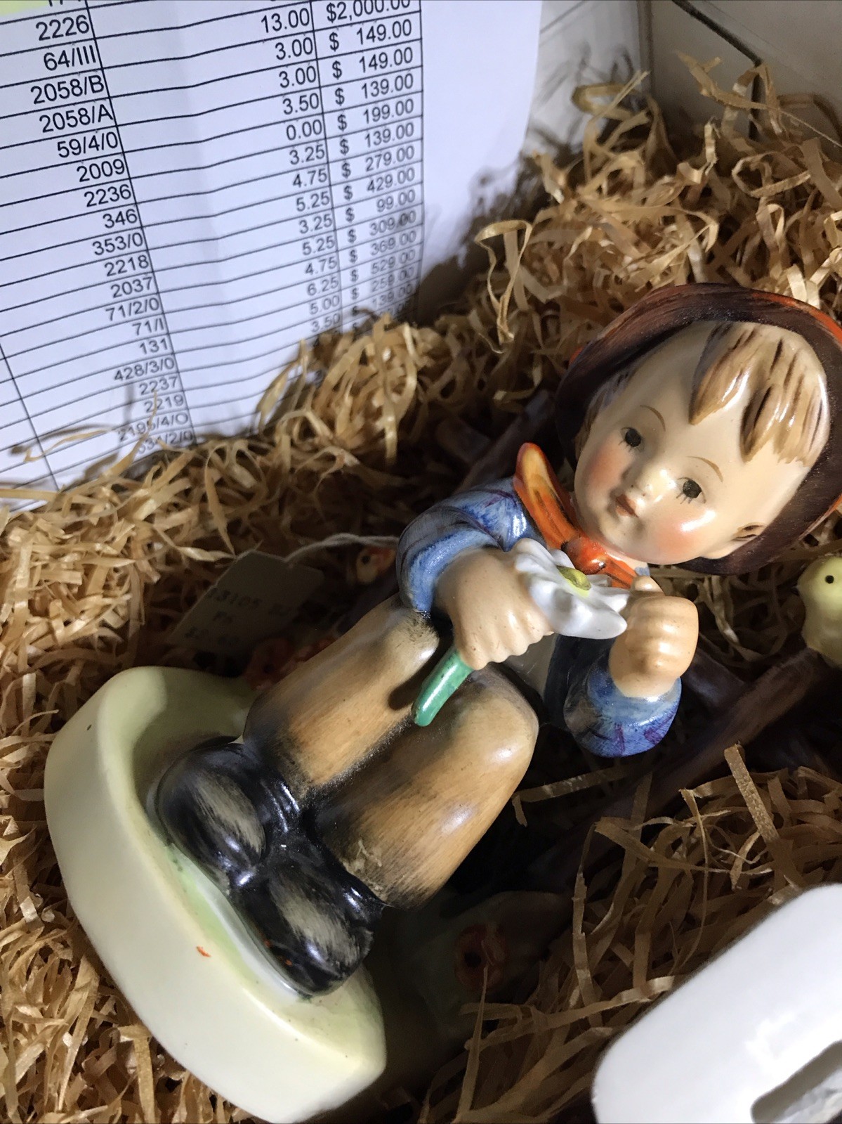 VTG Hummel “She Loves Me She Loves Me Not” #174 Figurine MINT