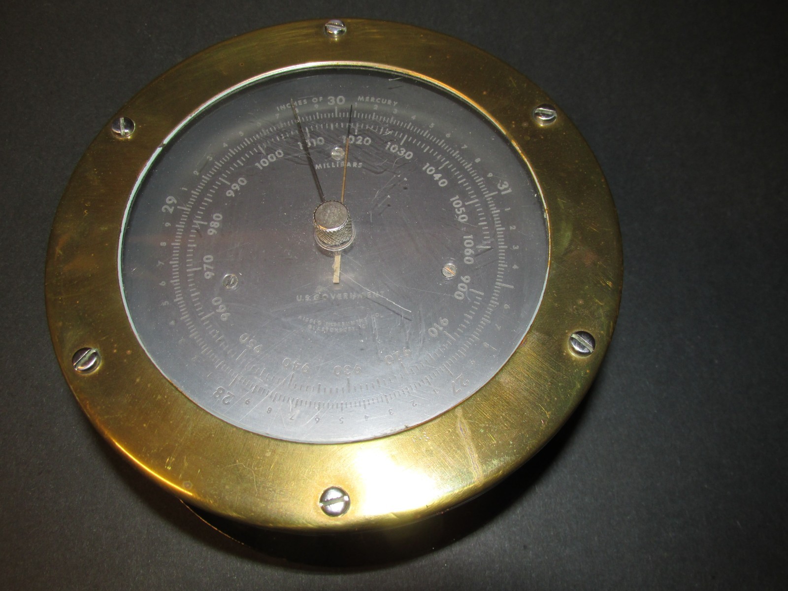 Vintage Airflo US Government Marine Aneroid Barometer Brass Bezel 6\