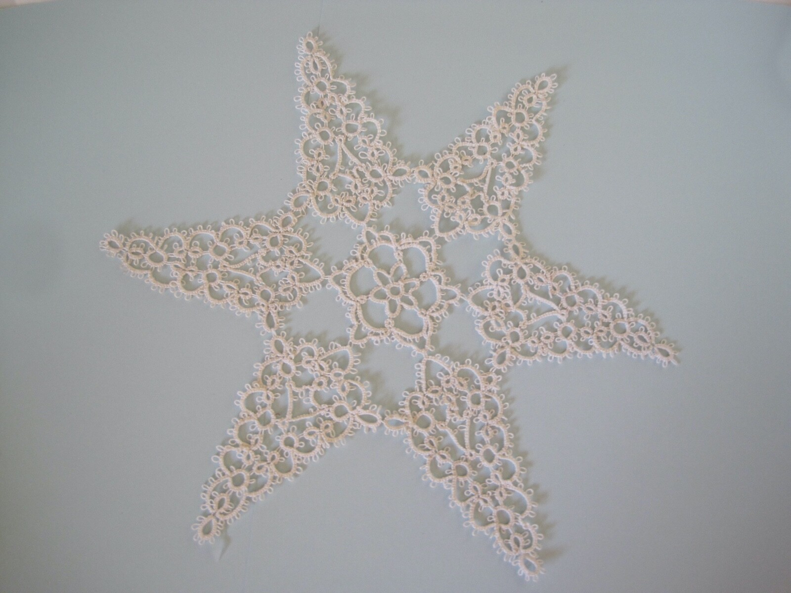 TATTING DOILY TATTED HANDMADE Antique Star
