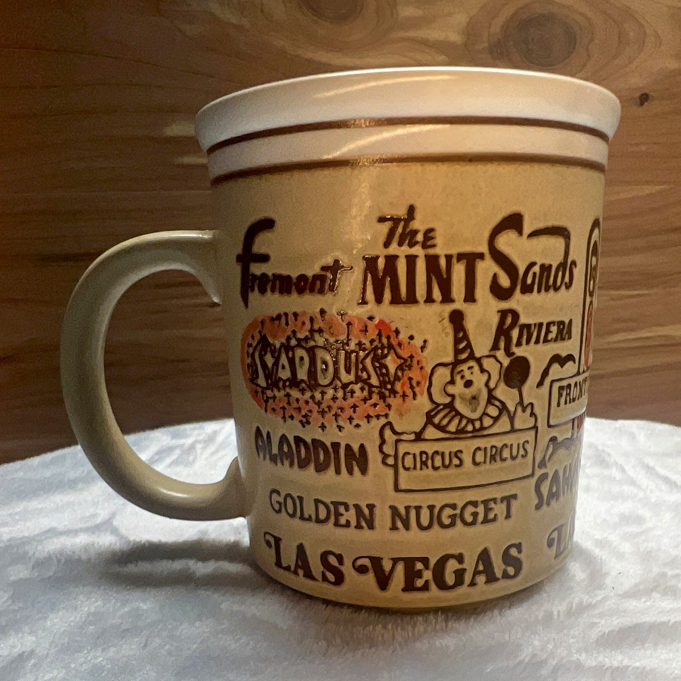 Vintage 1970s Las Vegas Casinos Stoneware Coffee Mug Glaze Flaw