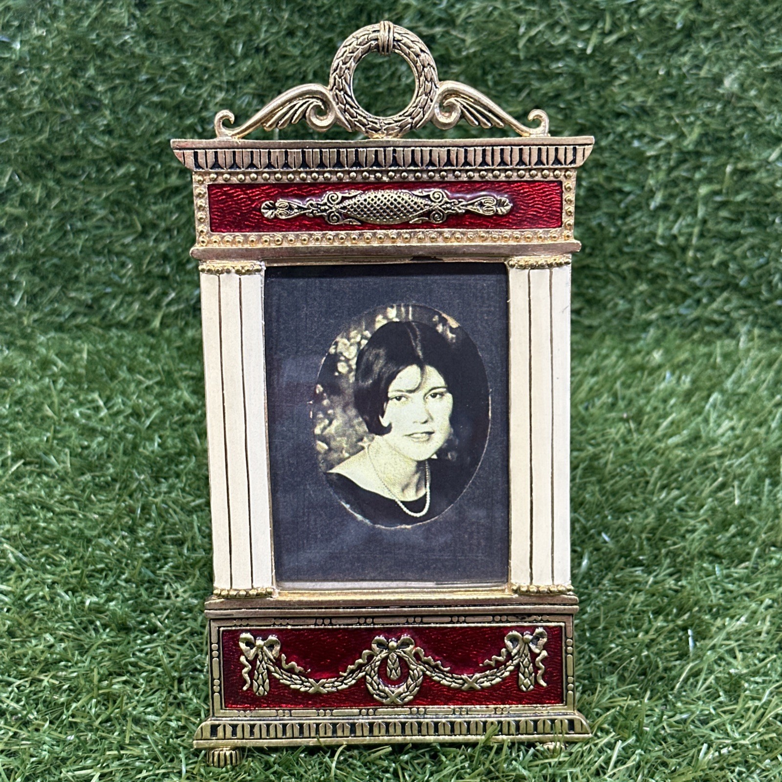 AUTHENTIC TERRAGRAFICS GOLD GILT RED ENAMEL RUSSIAN INSPIRED PICTURE FRAME 1989
