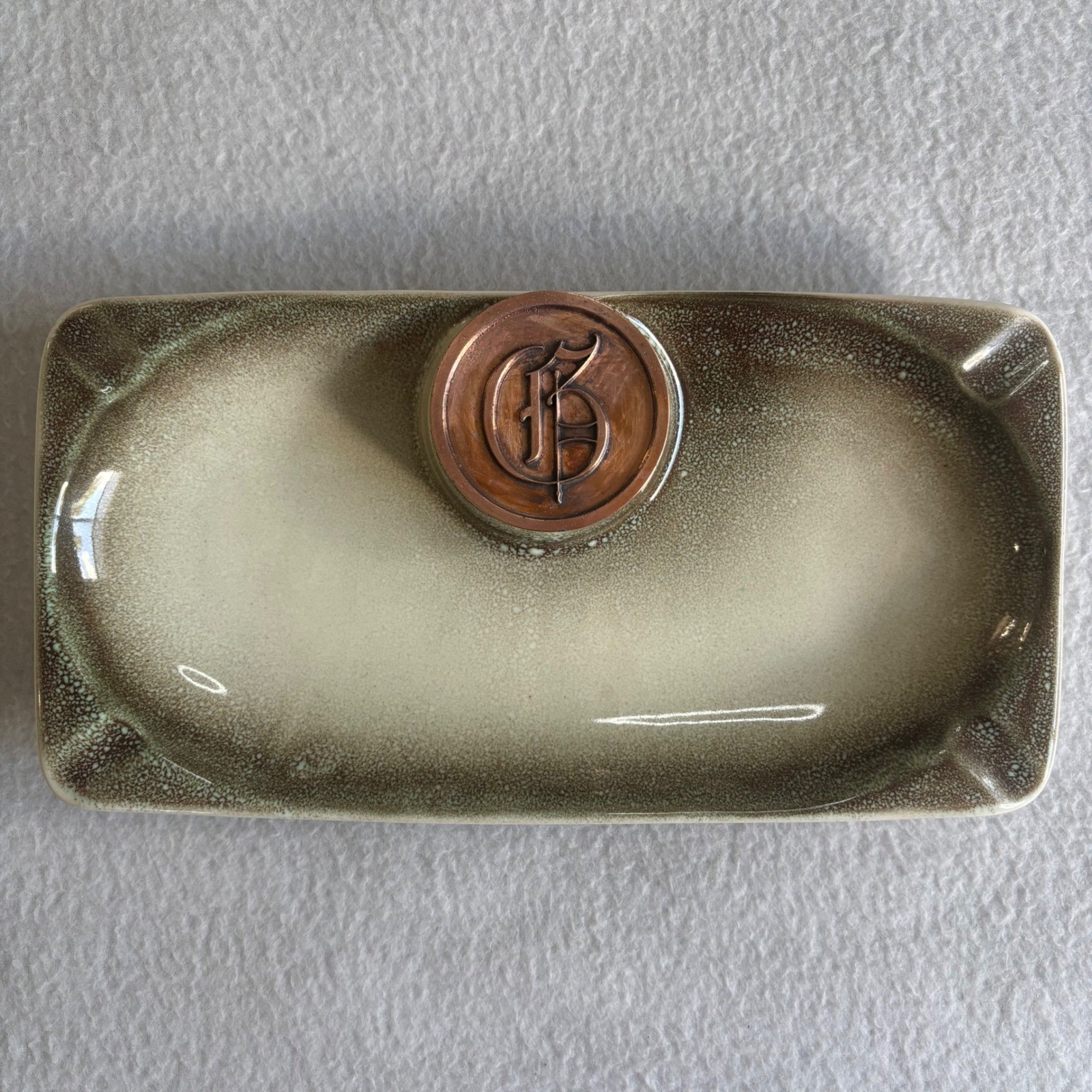 Vintage The Hyde Park No 1935 Ceramic Ashtray Green Cream Drip Glaze USA Made Vintage The Hyde Park No 1935 Ceramic Ashtray Green Cream Drip Glaze USA Made