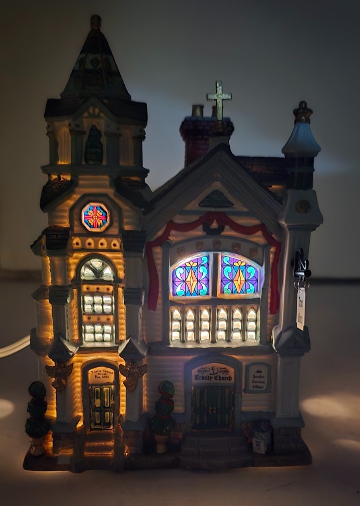 Vintage Lemax Coventry Cove Trinity Church Christmas Village Lighted Chapel Vintage Lemax Coventry Cove Trinity Church Christmas Village Lighted Chapel