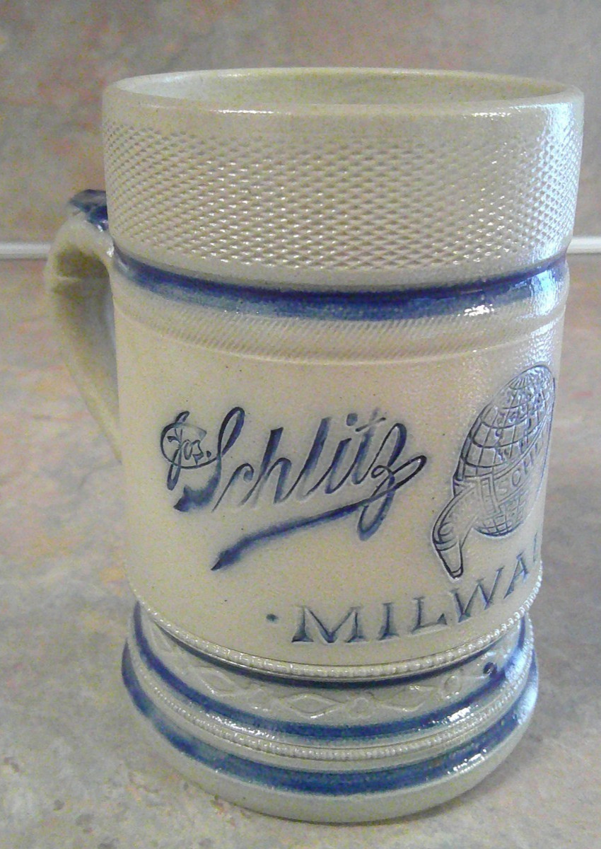 VINTAGE SCHLITZ BREWING BEER STONEWARE MUG MILWAUKEE VINTAGE SCHLITZ BREWING BEER STONEWARE MUG MILWAUKEE