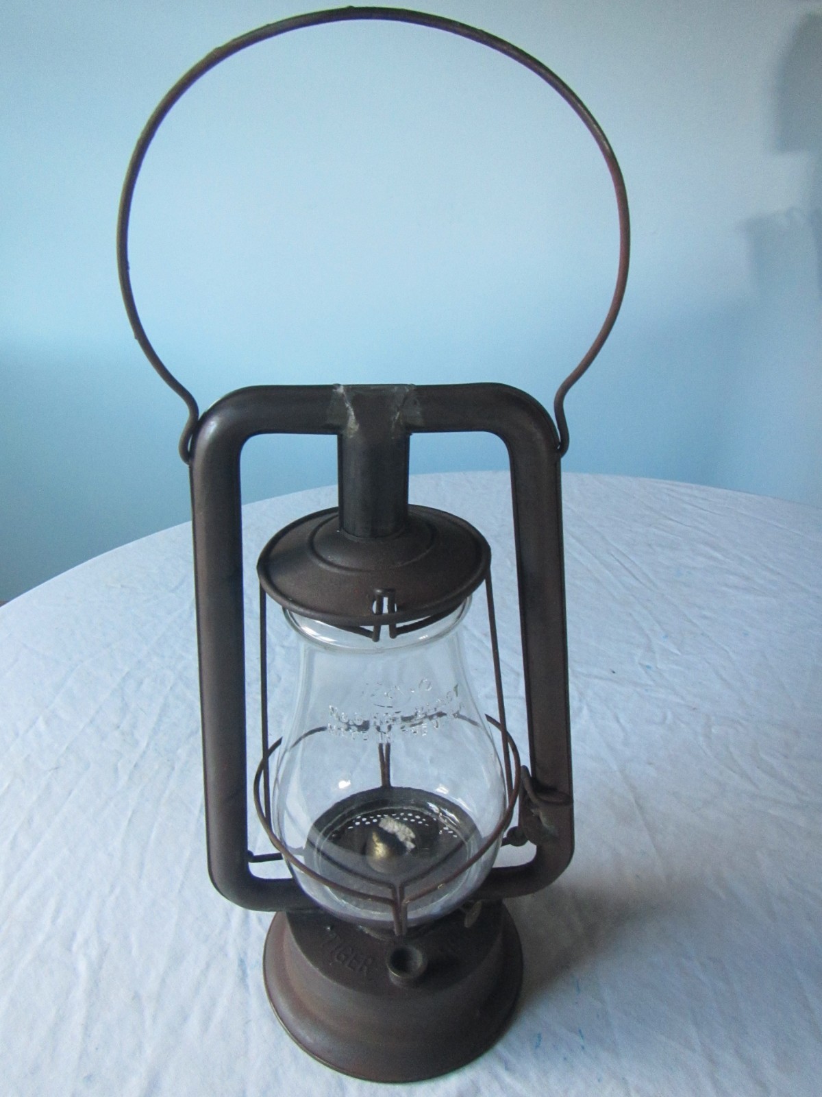 antique  Pritchard Strong Tiger kerosene  lantern w/Rayo  No 0  Hot Blast globe