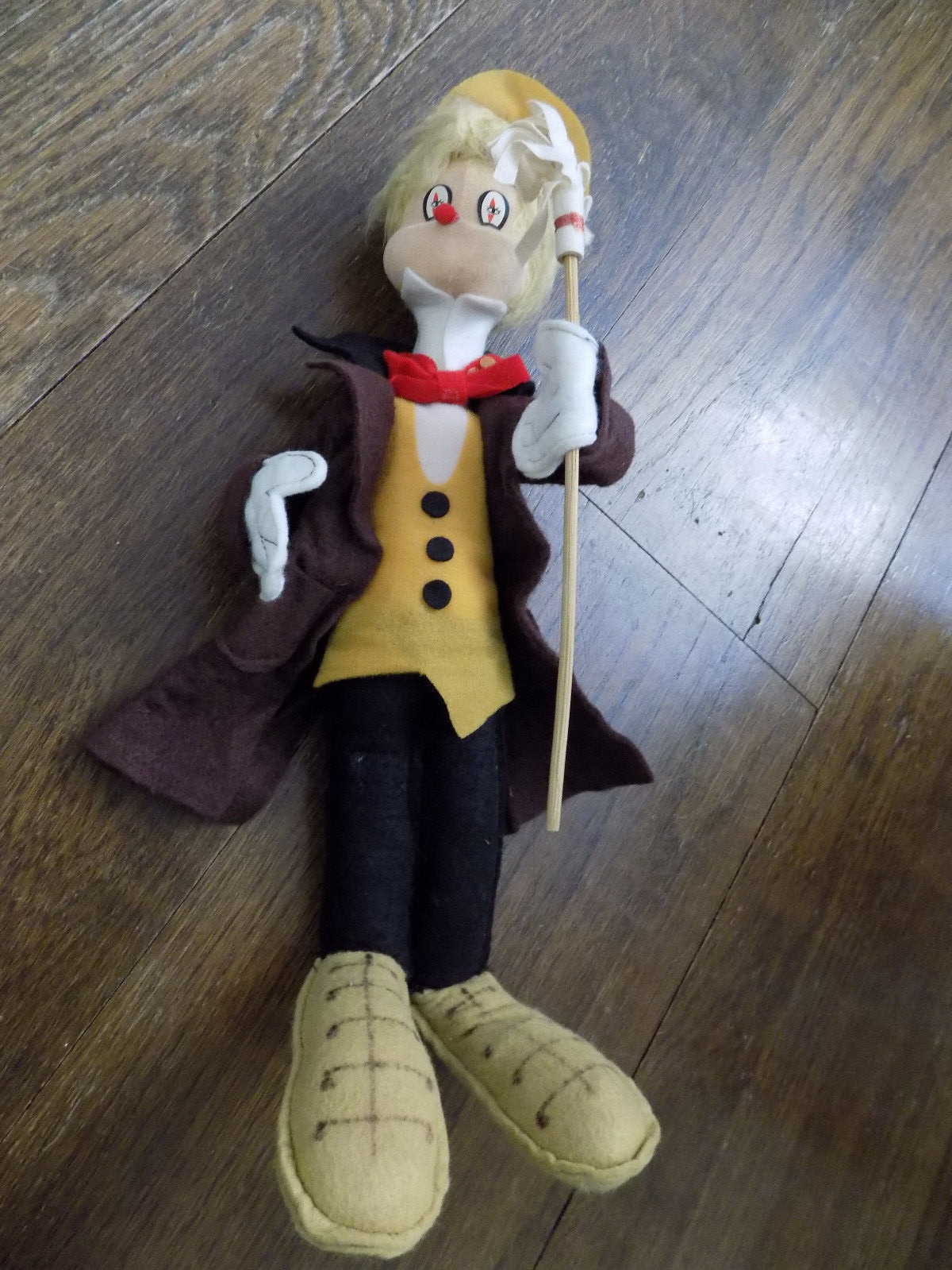 Vtg Bub Nistis Felt Hobo Clown Chimney Sweep w broom 15” Spain~1950\'s Poseable