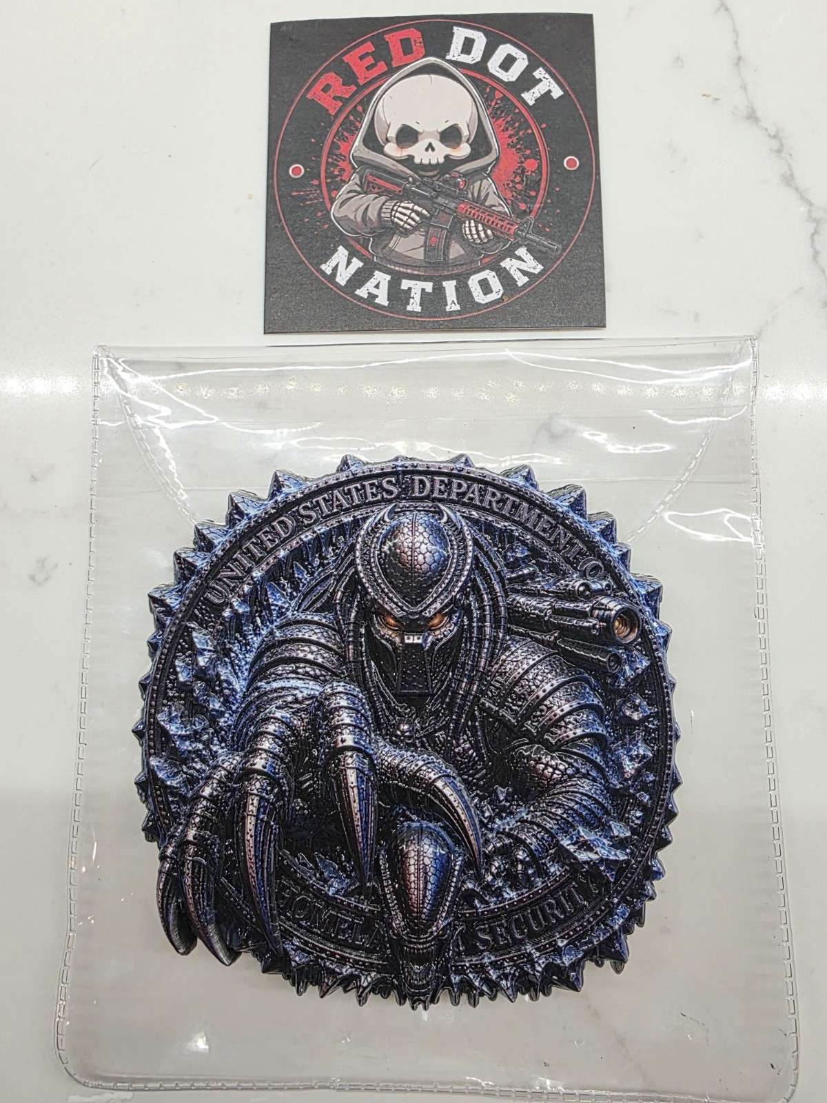 🔥RARE🔥 RED DOT ALIEN VERSE PREDATOR SERIALIZED TO 70 CHALLENGE COIN