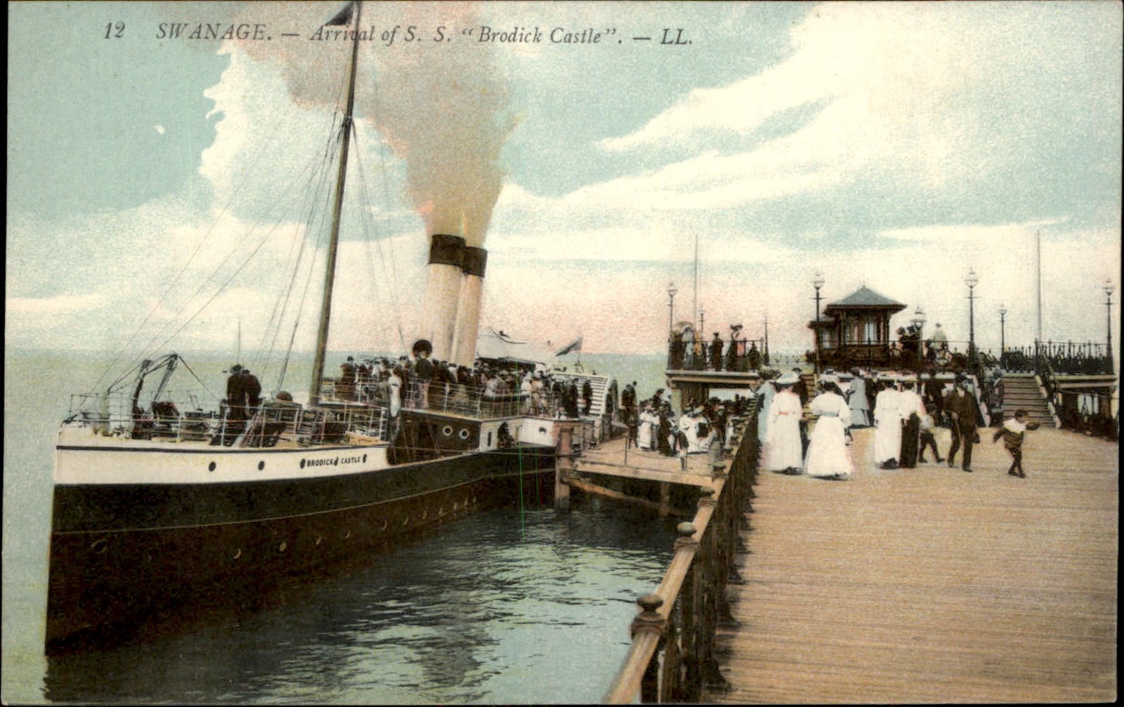 Swanage Arrival of S.S. Brodick Castle c1900s-10s Vintage Postcard