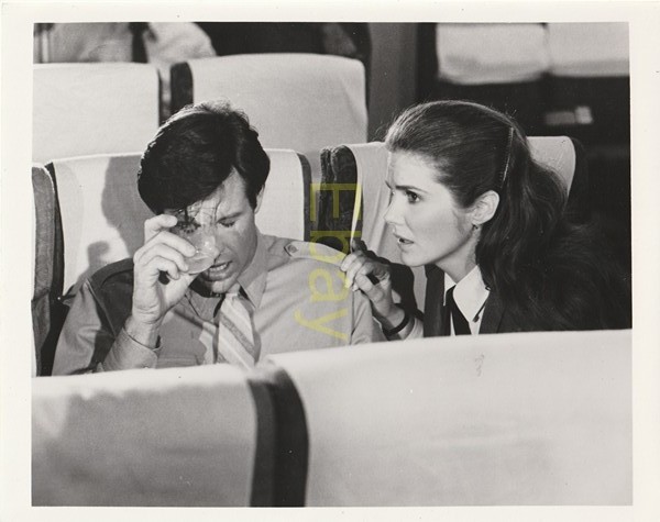 Robert Hays & Julie Hagerty : \