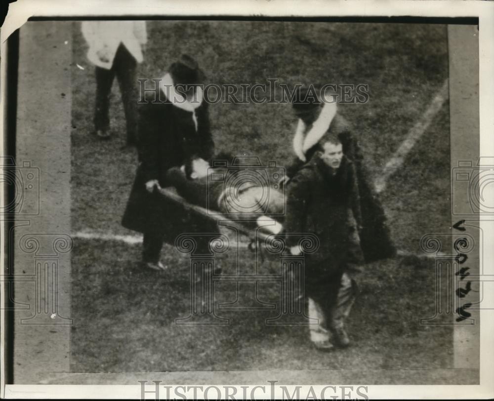 1930 Press Photo Yale star Albie Booth injured during Yale vs Army game 1930 Press Photo Yale star Albie Booth injured during Yale vs Army game