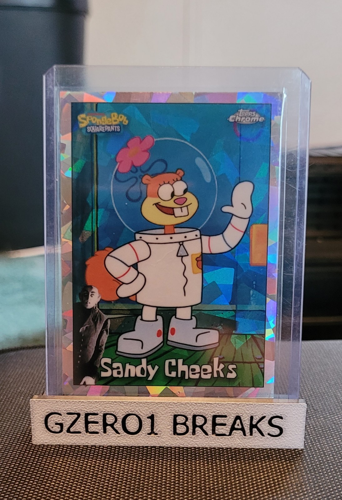Topps 2025 Topps Chrome SpongeBob SP Night Shift Manager #27 Sandy Cheeks Card Topps 2025 Topps Chrome SpongeBob SP Night Shift Manager #27 Sandy Cheeks Card