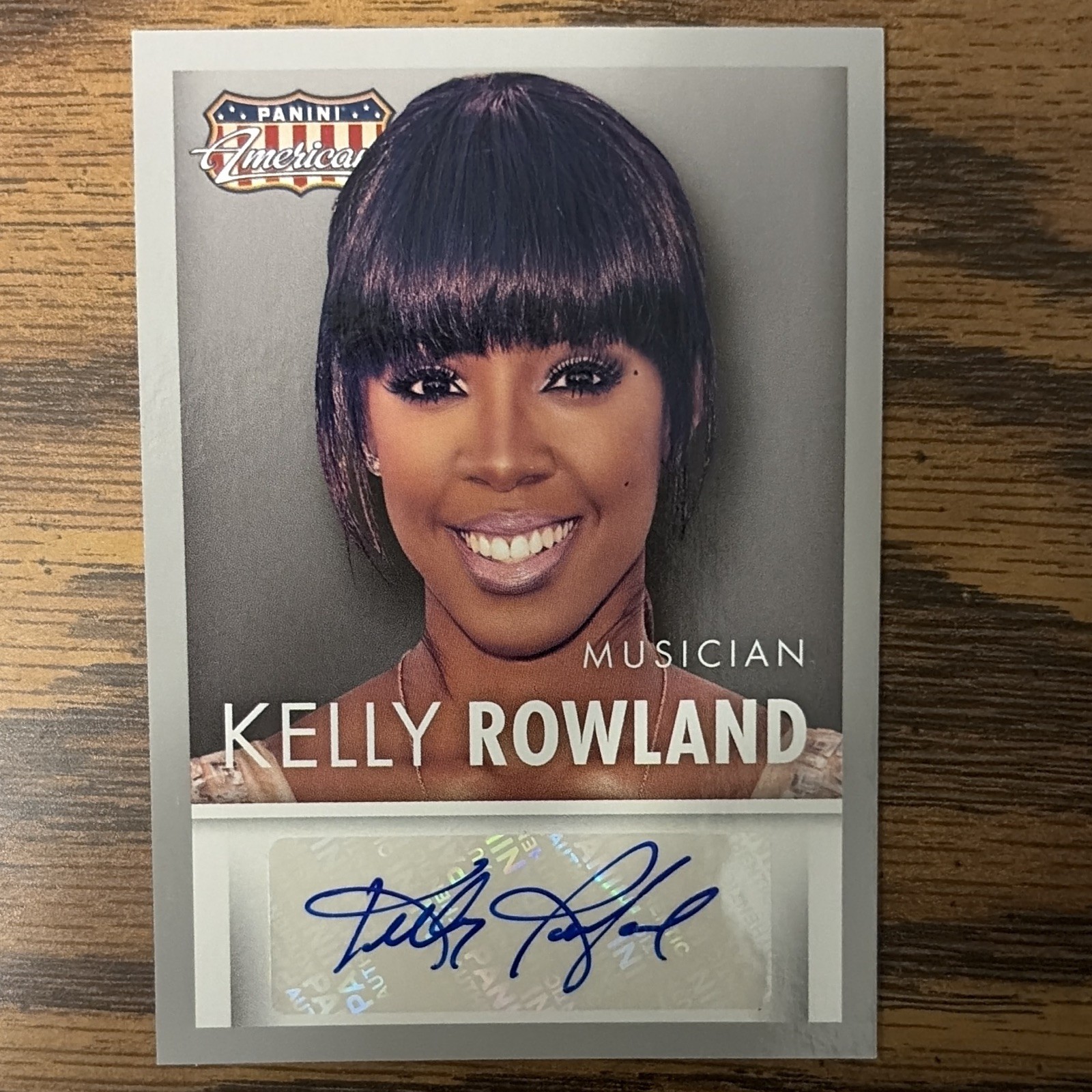 Panini 2015 Panini Americana Kelly Rowland Autograph Non-Sport Card S-KR