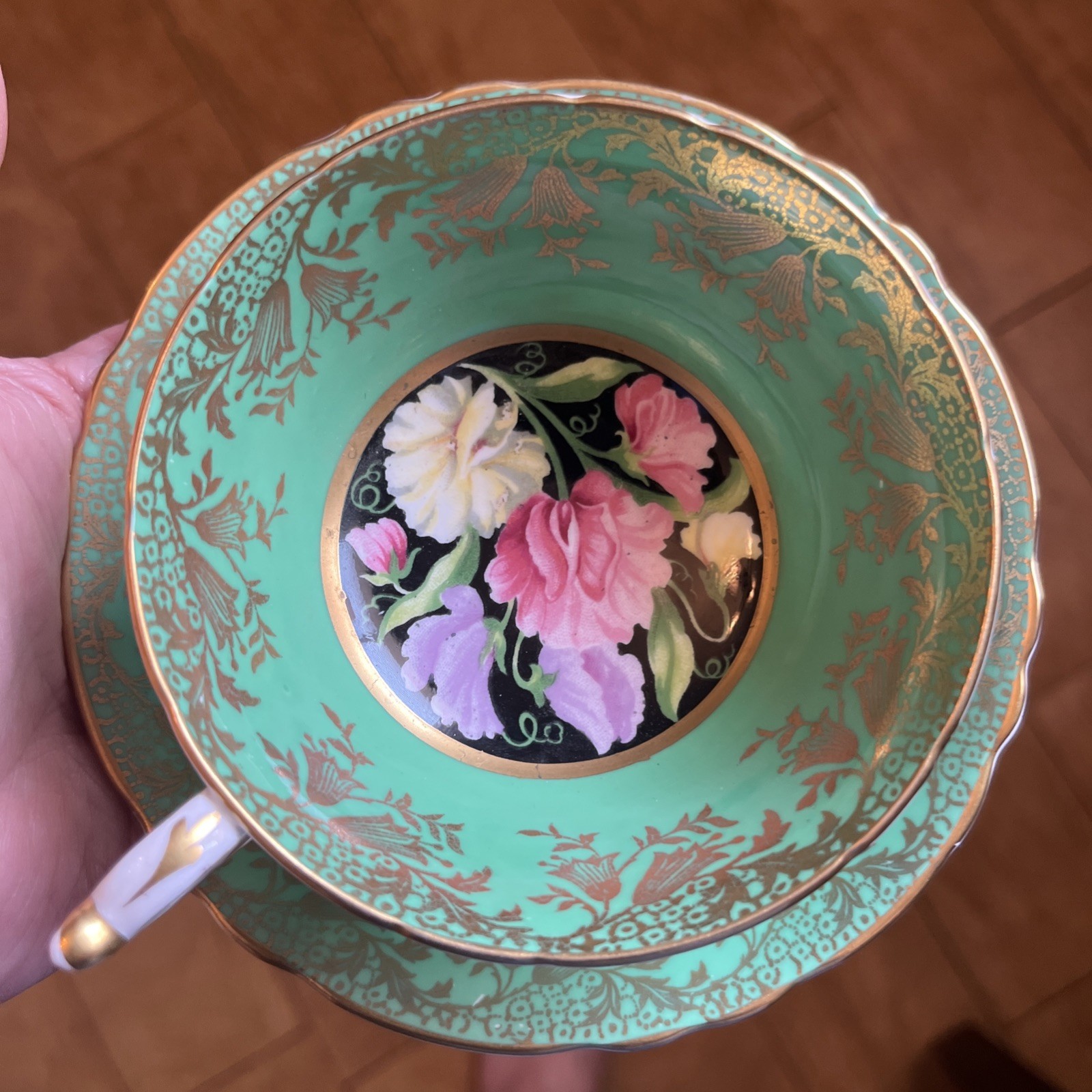 VTG RARE Paragon Double Warrant Mint Green Sweet Pea Cup & Saucer Excellent Cond