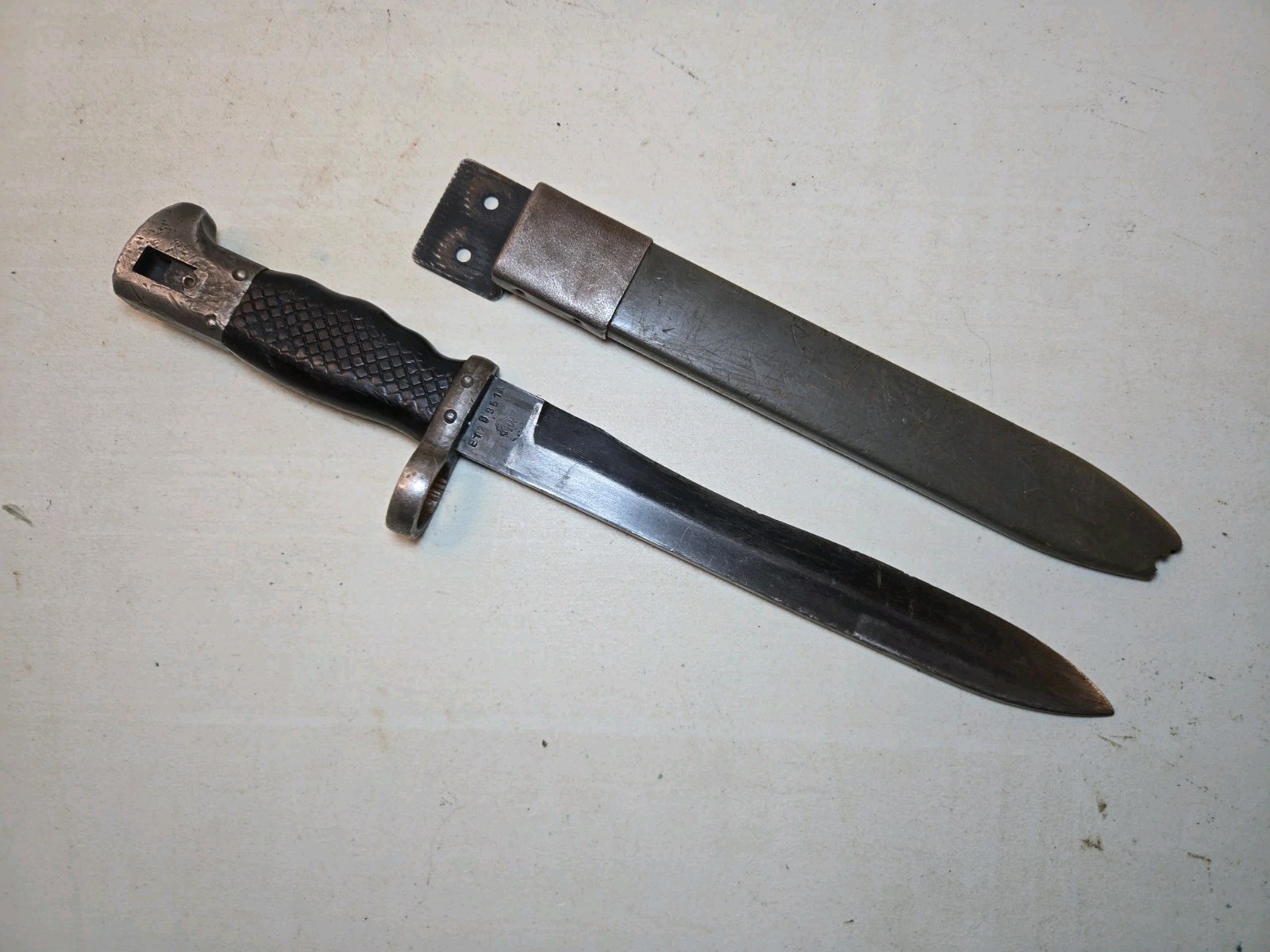 Post WWII Spanish Model 1964 Bayonet Knife w/Scabbard - CETME Post WWII Spanish Model 1964 Bayonet Knife w/Scabbard - CETME