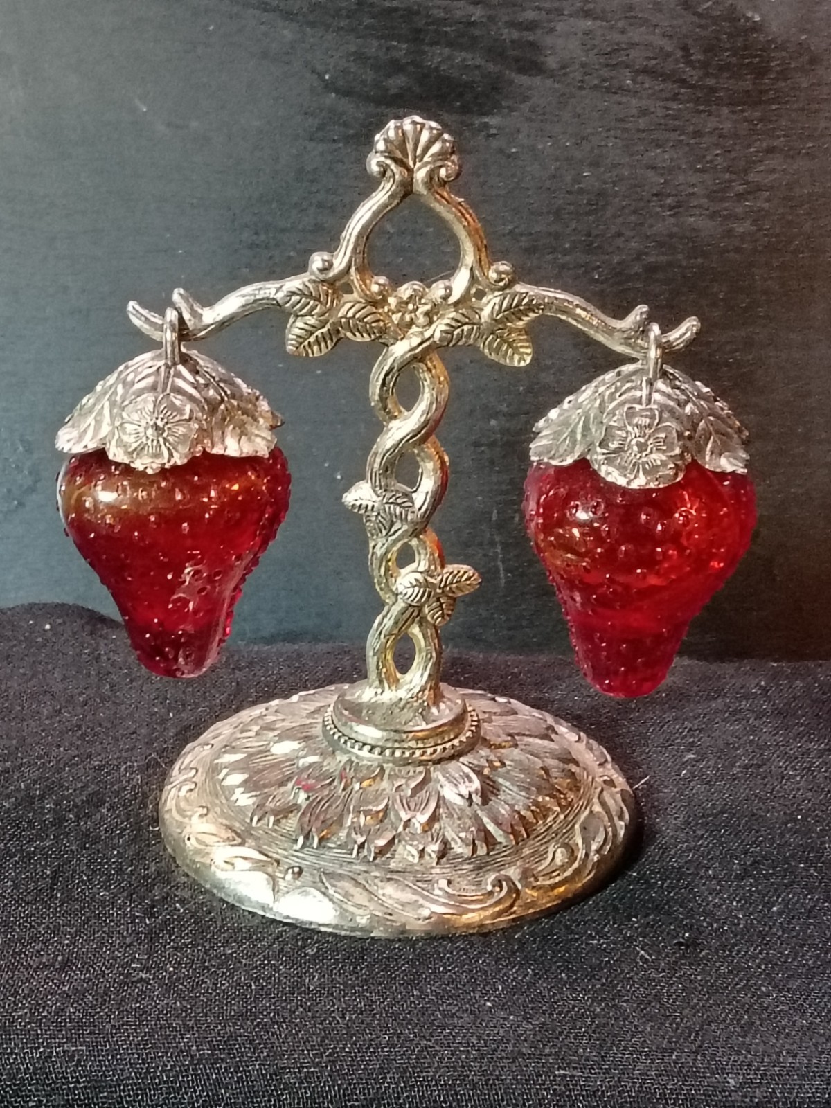 VTG 1950s Japan Hanging Glass Strawberry Salt & Pepper Shaker Set CADMIUM GLOWS