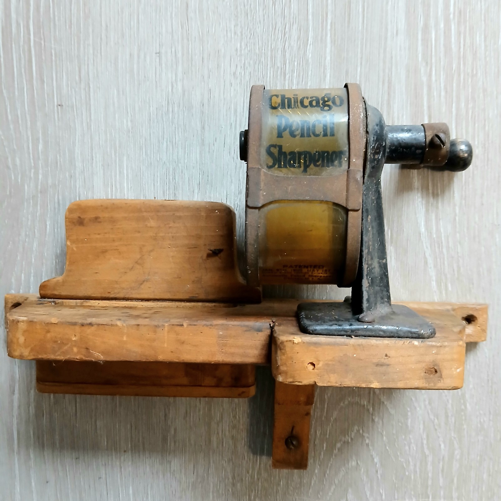 Antique Chicago Pencil Sharpener Automatic Pencil Mount Co. Wood Base Antique Chicago Pencil Sharpener Automatic Pencil Mount Co. Wood Base