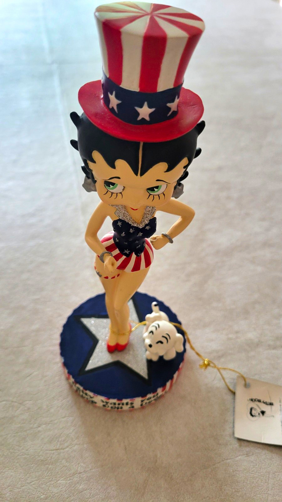 Betty Boop Figurine Statue w/ Dog on Star Base, Uncle Sam Hat \ Betty Boop Figurine Statue w/ Dog on Star Base, Uncle Sam Hat \
