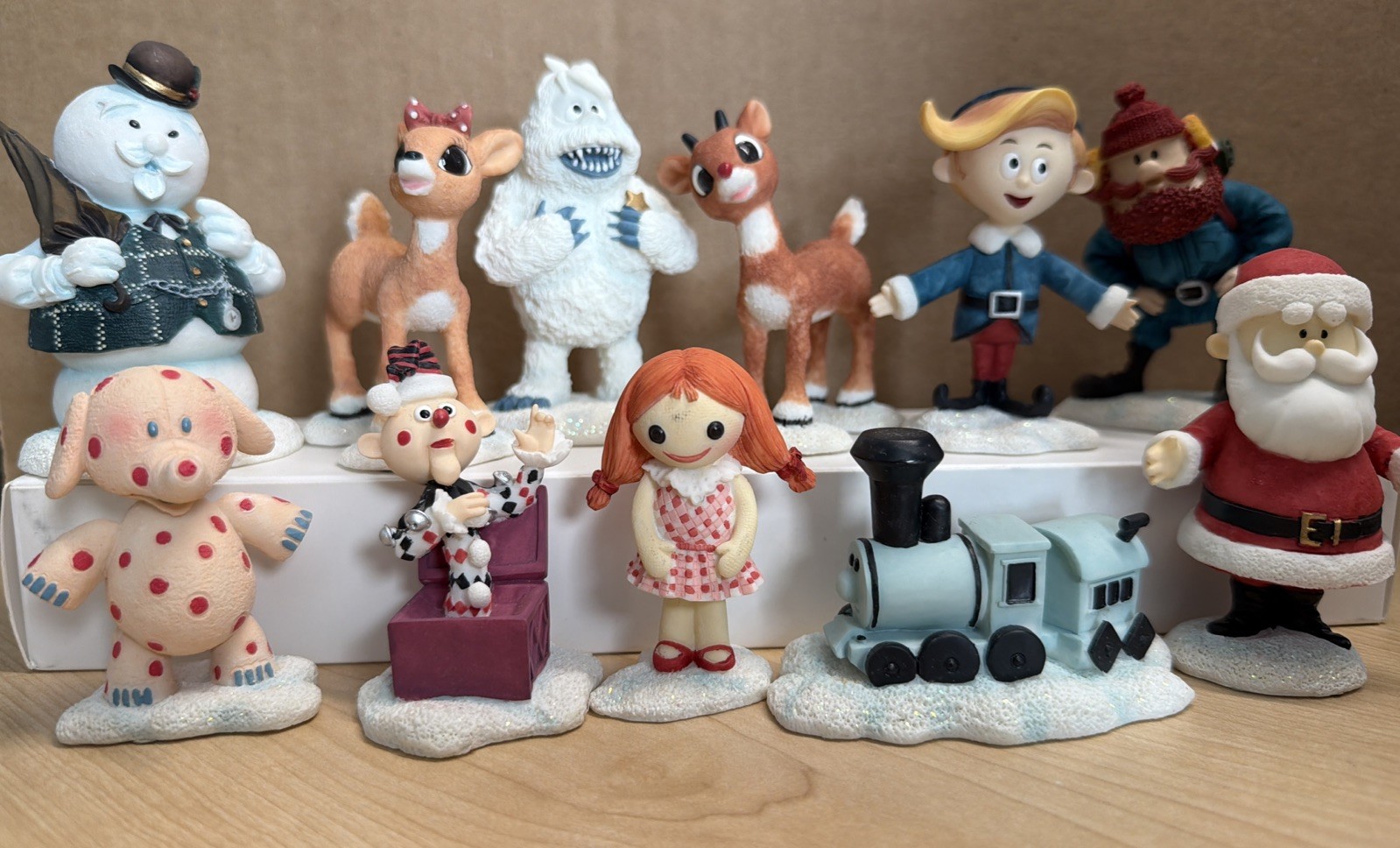 11pc Rudolph Reindeer Island of Misfit Toys Enesco Mini Figurines Elephant Dolly