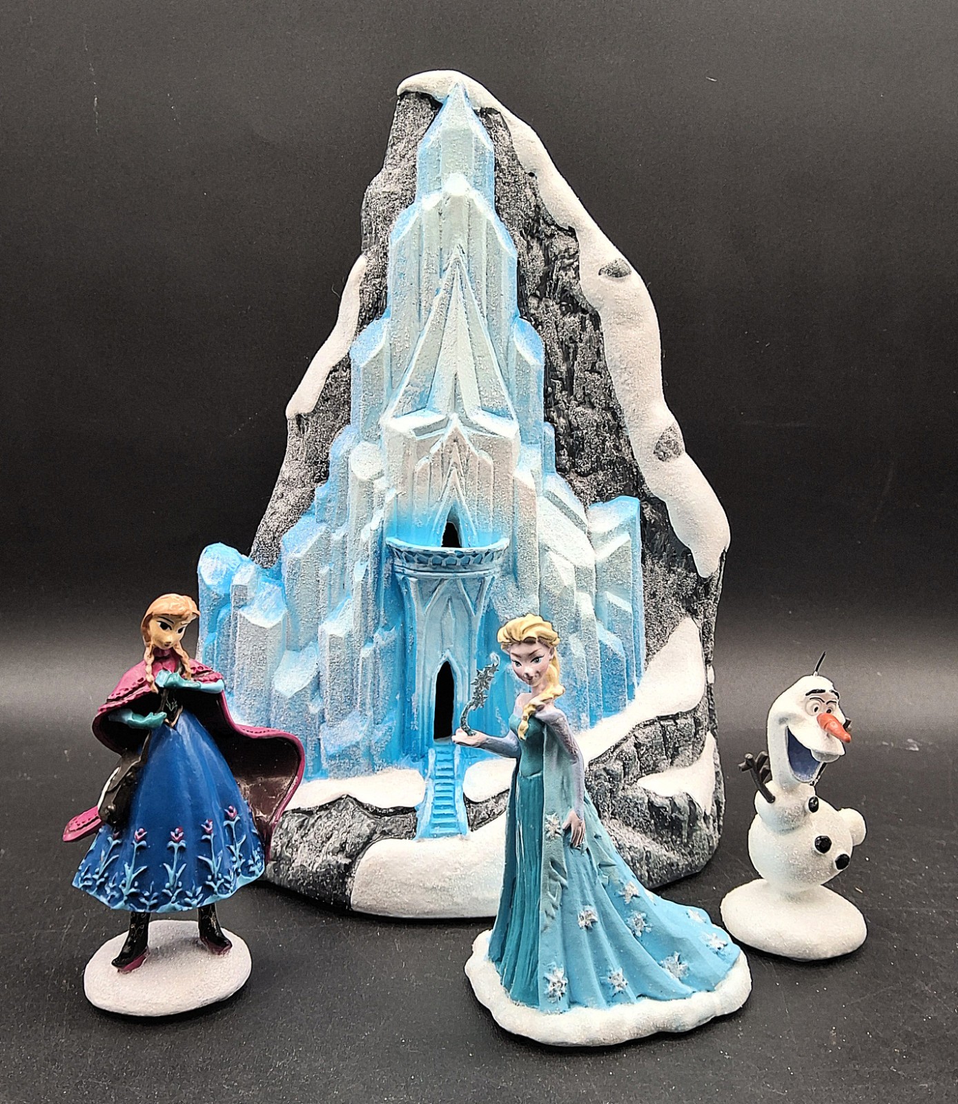 Disney Frozen Holiday Gift Set Traditions Department 56 Elsa Olaf Anna Open Box Disney Frozen Holiday Gift Set Traditions Department 56 Elsa Olaf Anna Open Box
