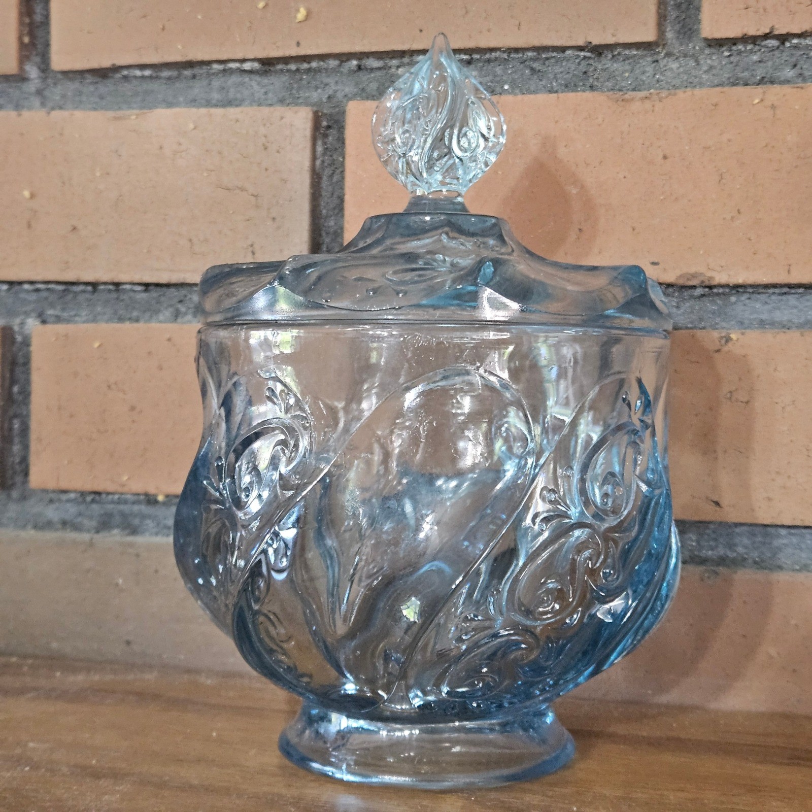 Fenton Blue Paisley Swirl Covered Candy Dish 6.5\
