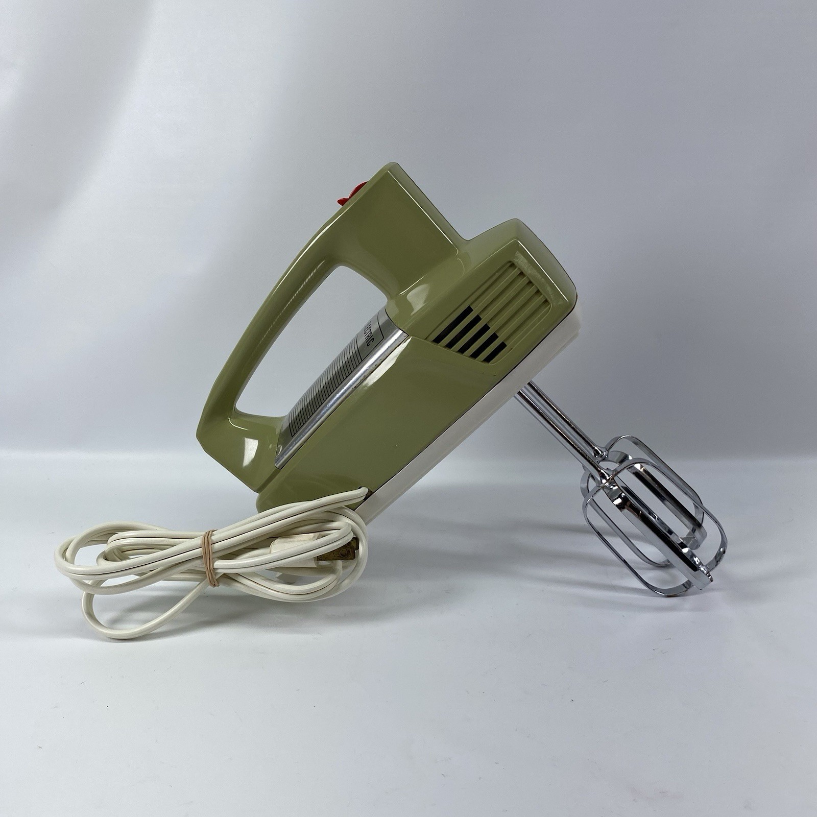 Vintage GE General Electric Portable Mixer 3 Speed DIM 17 Avocado Green WORKS