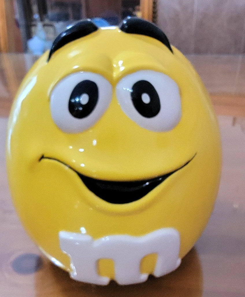 M&M\'s Yellow Ceramic Cookie/Candy Jar by Galerie new M&M\'s Yellow Ceramic Cookie/Candy Jar by Galerie new
