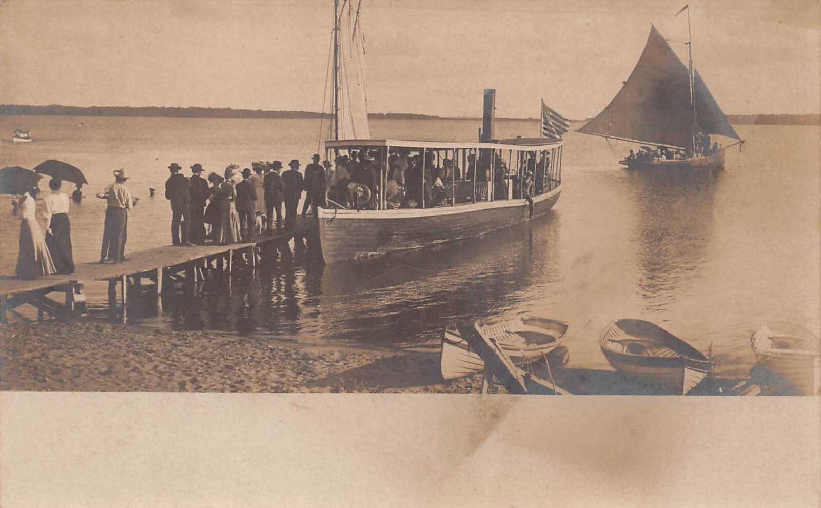 RPPC Clear Lake IA Bayside Amusement Park Boat Ride Photo Vtg Postcard C54