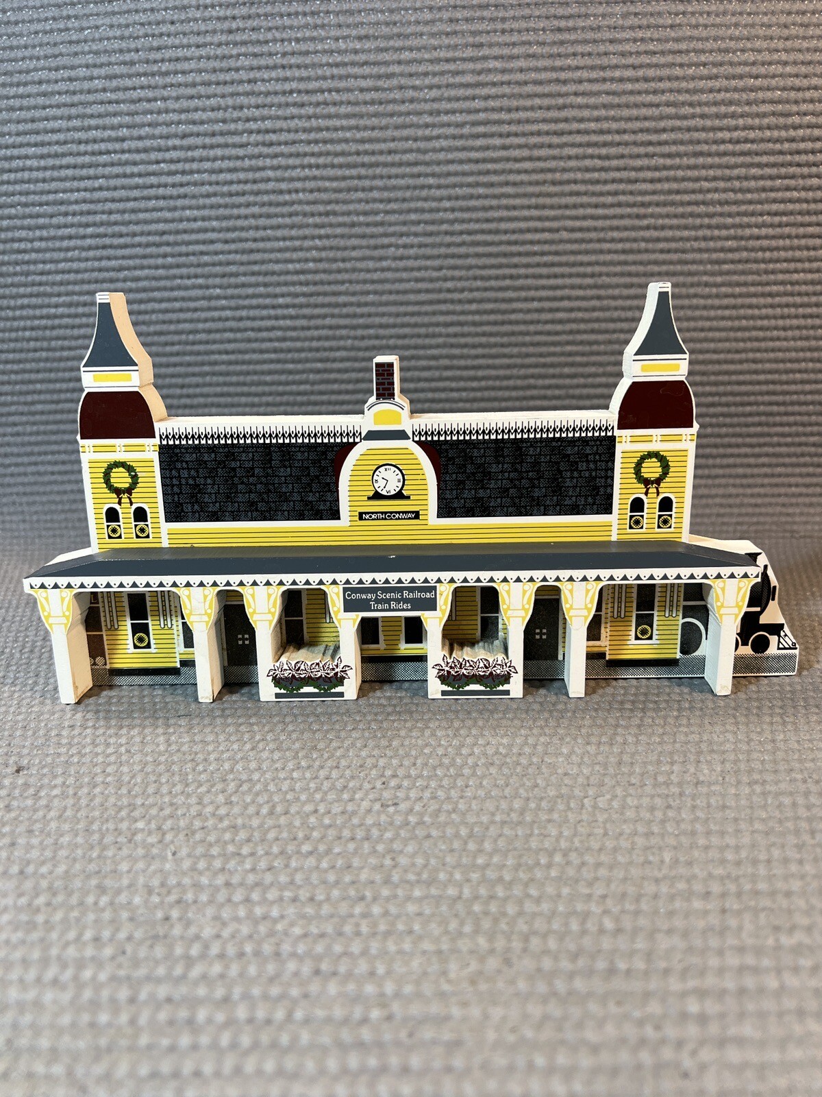 1994 SHELIA\'S HOUSES CONWAY SCENIC RAILROAD STATION NEW HAMPSHIRE